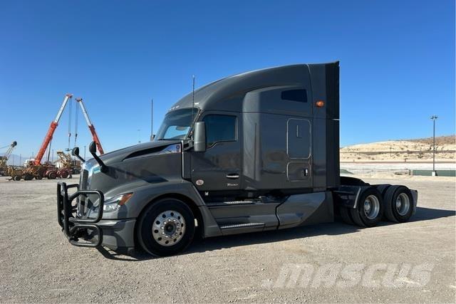 Kenworth T680 وحدات الجر