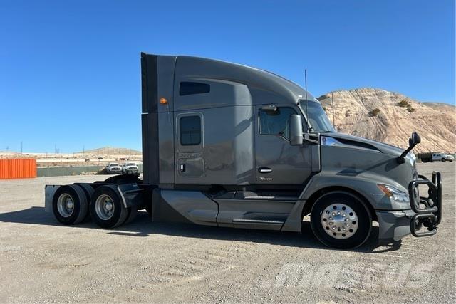 Kenworth T680 وحدات الجر