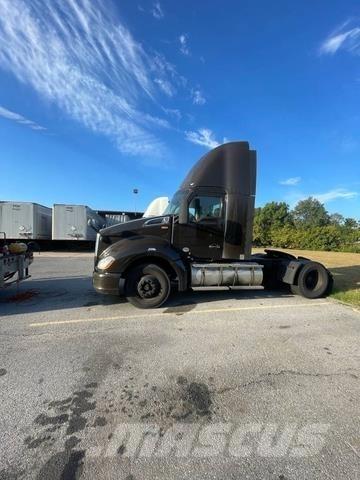 Kenworth T680 وحدات الجر