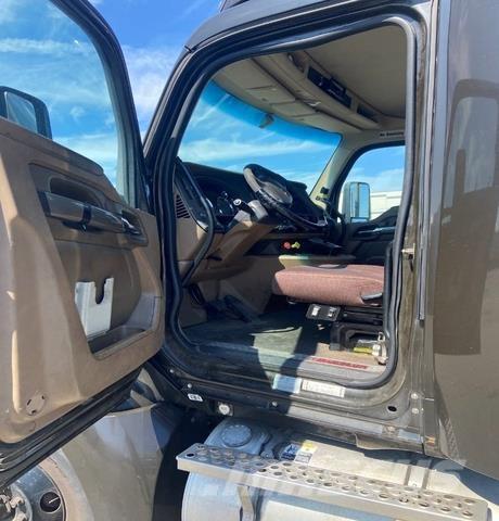 Kenworth T680 وحدات الجر