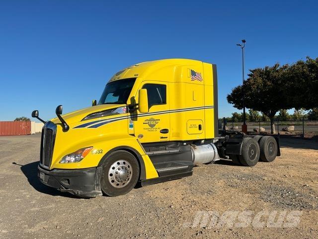 Kenworth T680 وحدات الجر