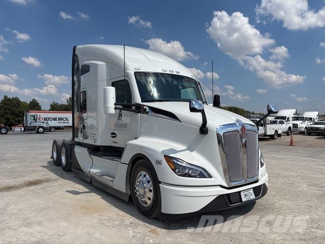 Kenworth T680 وحدات الجر