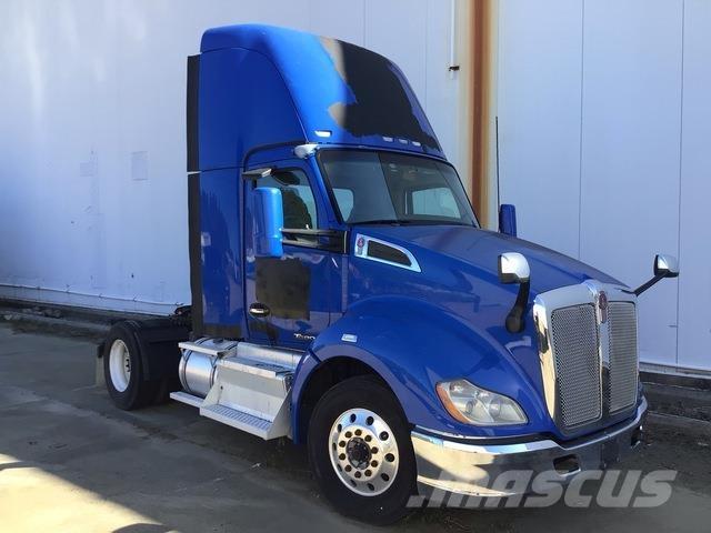 Kenworth T680 وحدات الجر