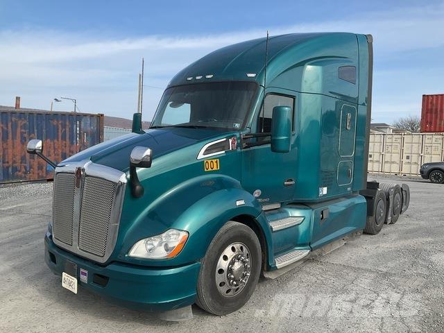 Kenworth T680 وحدات الجر