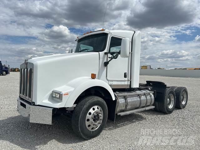 Kenworth T800 وحدات الجر