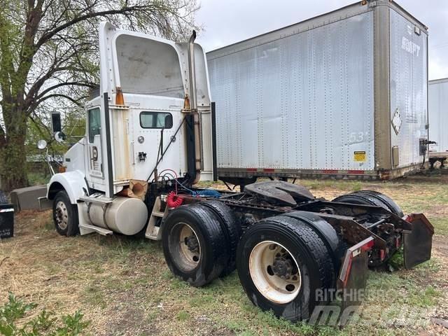 Kenworth T800 وحدات الجر