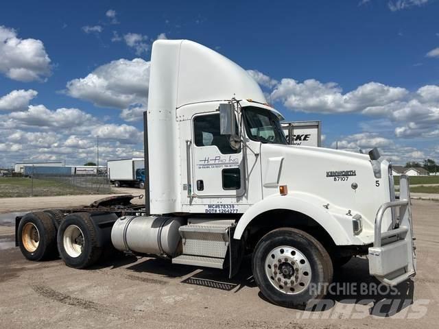 Kenworth T800 وحدات الجر