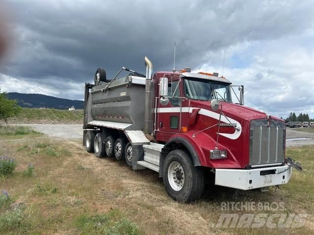 Kenworth T800 شاحنات قلابة