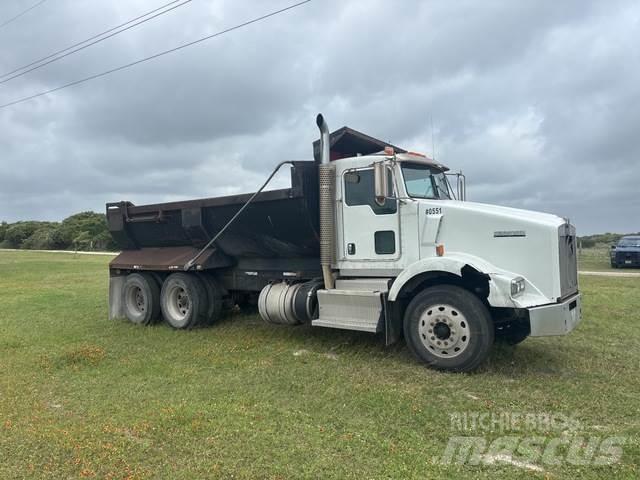 Kenworth T800 شاحنات قلابة