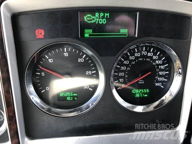 Kenworth T800 وحدات الجر