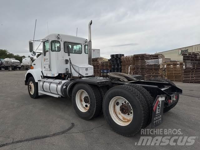 Kenworth T800 وحدات الجر