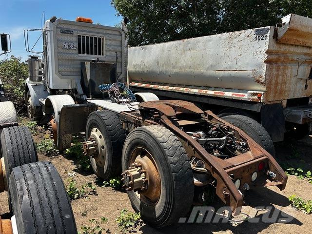 Kenworth T800 وحدات الجر