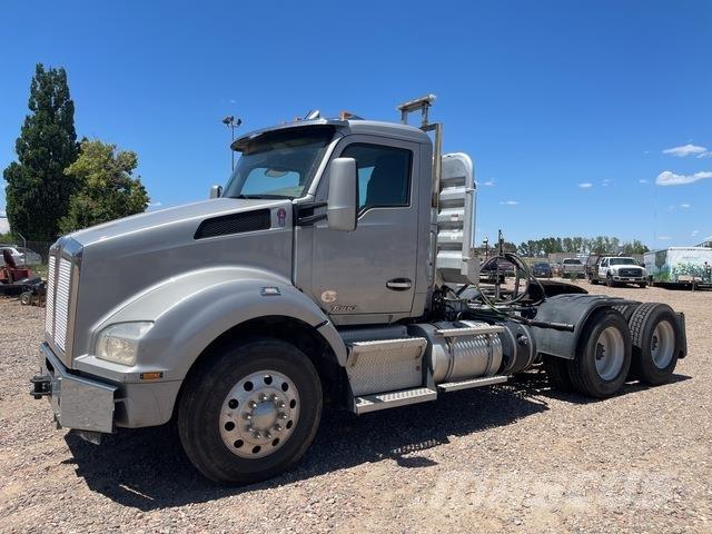 Kenworth T800 وحدات الجر