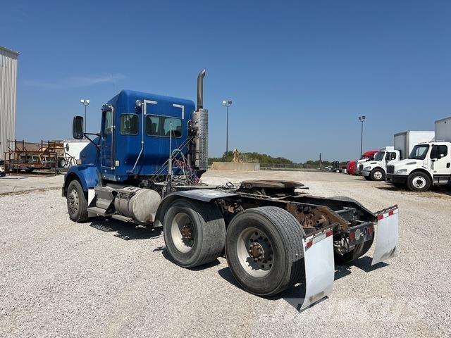 Kenworth T800 وحدات الجر