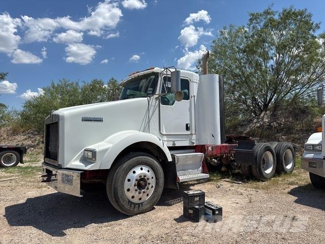 Kenworth T800 وحدات الجر
