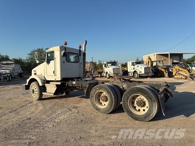 Kenworth T800 وحدات الجر