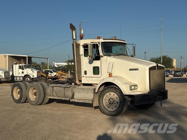 Kenworth T800 وحدات الجر