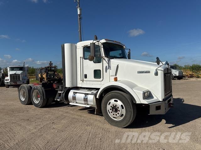 Kenworth T800 وحدات الجر