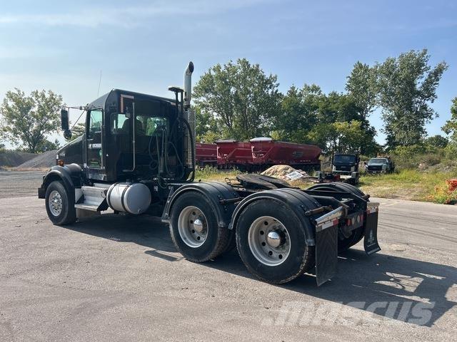 Kenworth T800 وحدات الجر