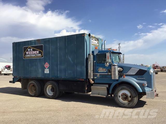 Kenworth T800 شاحنات ذات صهاريج