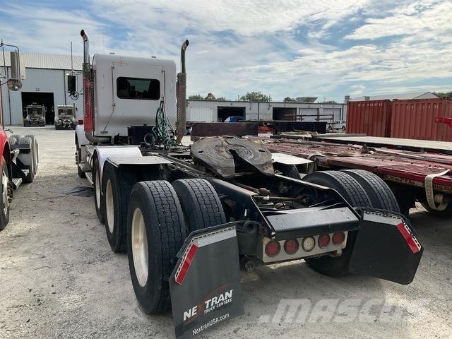 Kenworth T800 وحدات الجر