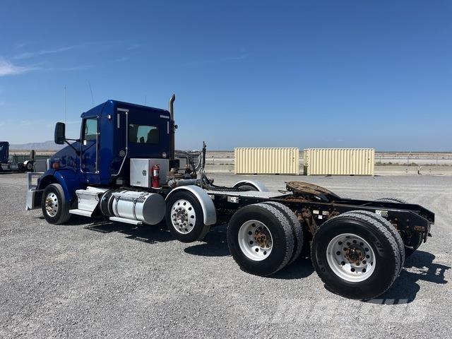 Kenworth T800 وحدات الجر