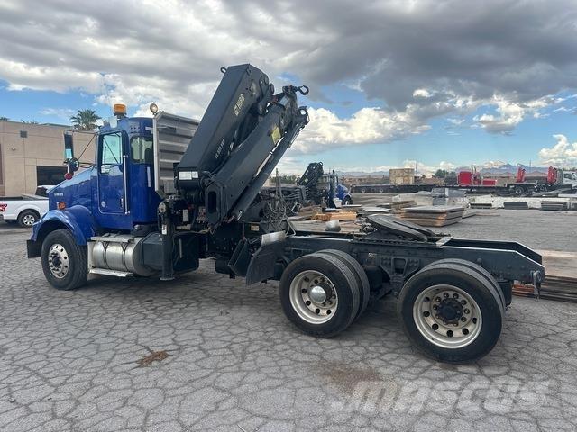Kenworth T800 شاحنات الرافعات