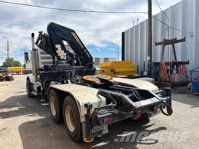 Kenworth T800 شاحنات الرافعات