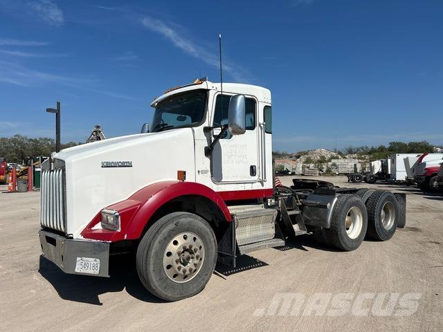 Kenworth T800 وحدات الجر