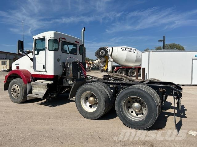 Kenworth T800 وحدات الجر