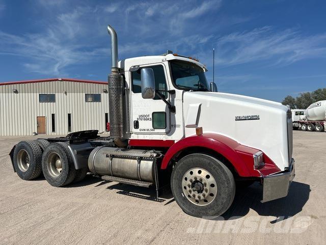 Kenworth T800 وحدات الجر