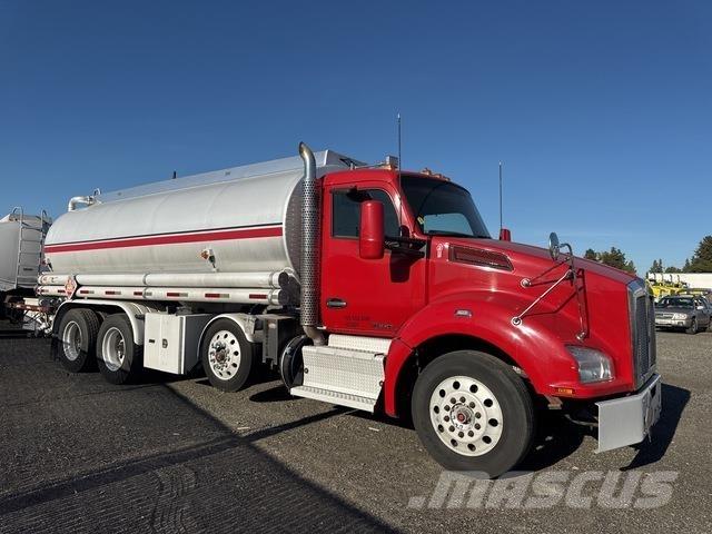Kenworth T800 شاحنات ذات صهاريج