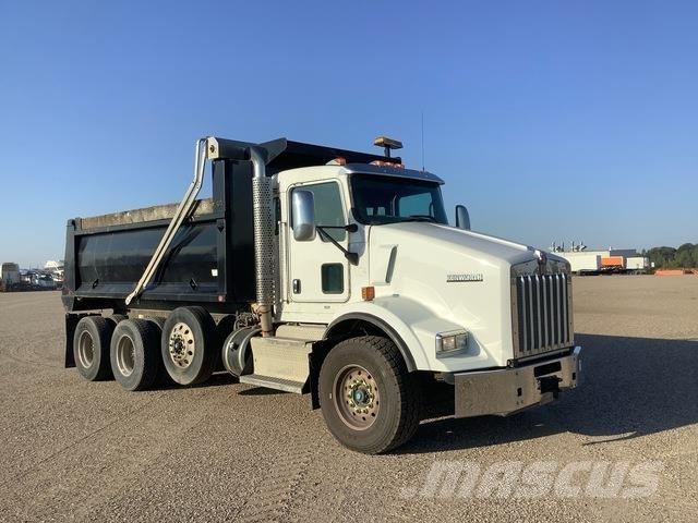 Kenworth T800 شاحنات قلابة