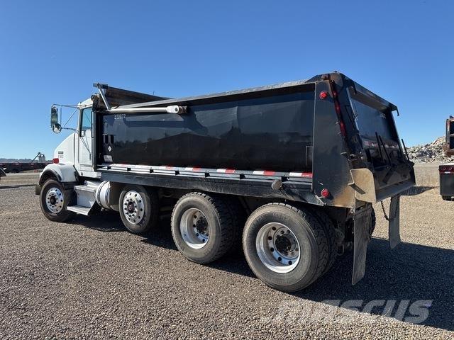 Kenworth T800 شاحنات قلابة