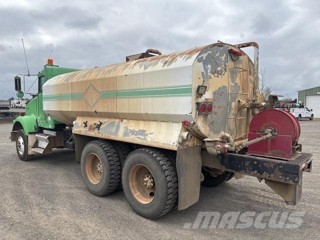 Kenworth T800 صهاريج مياه