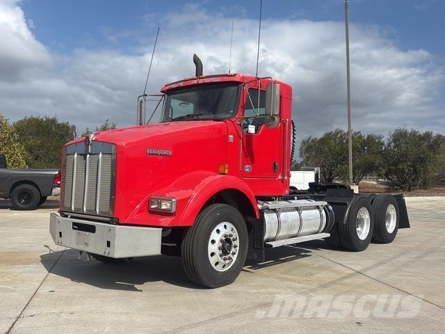 Kenworth T800 وحدات الجر