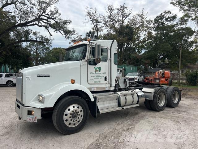 Kenworth T800 وحدات الجر