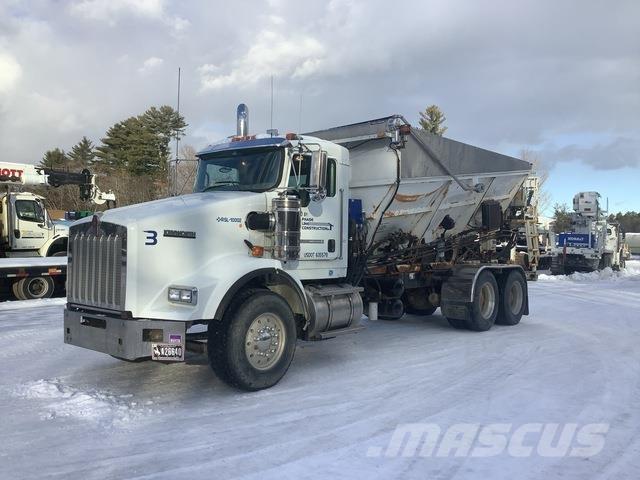 Kenworth T800 ماكينات الحصاة والخرسانة