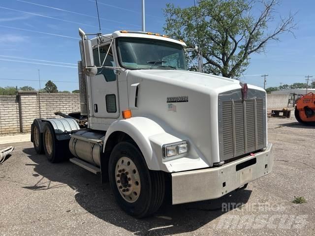 Kenworth T800B وحدات الجر