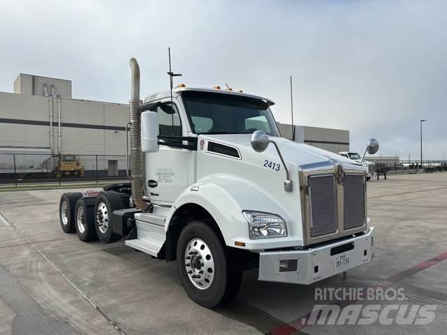 Kenworth T880 وحدات الجر