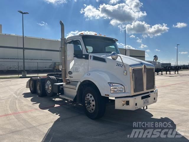 Kenworth T880 وحدات الجر