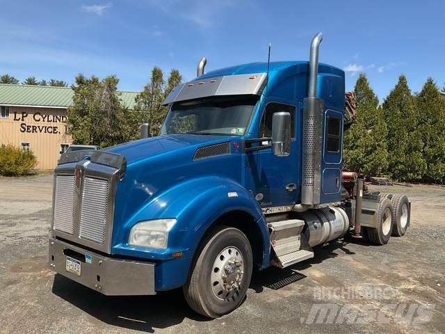 Kenworth T880 أخرى