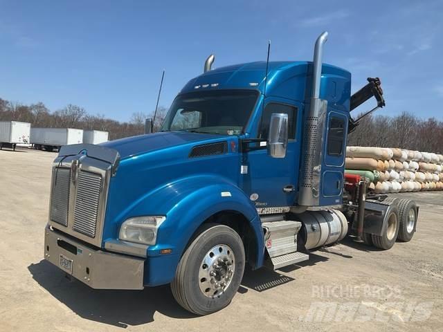 Kenworth T880 أخرى