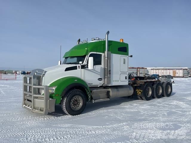 Kenworth T880 وحدات الجر