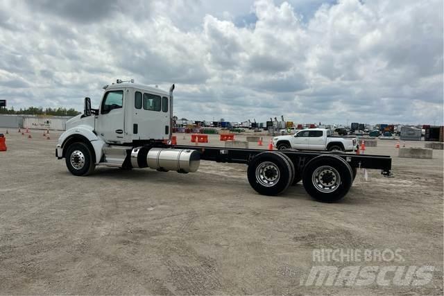 Kenworth T880 كابينة والداخلية