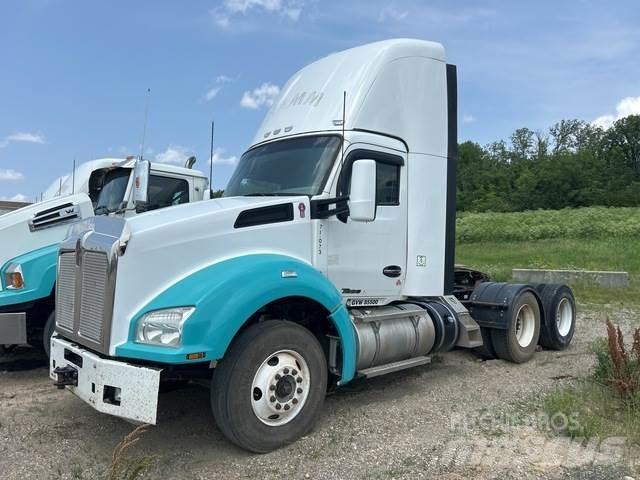Kenworth T880 وحدات الجر