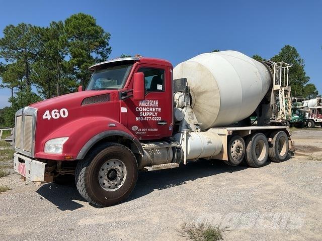 Kenworth T880 شاحنات أخرى