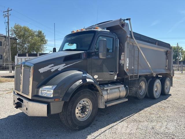 Kenworth T880 شاحنات قلابة