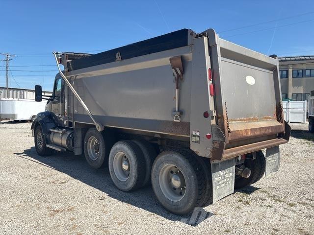 Kenworth T880 شاحنات قلابة