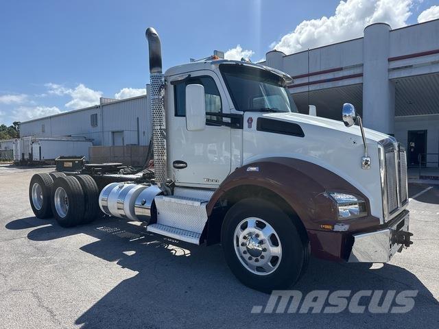 Kenworth T880 وحدات الجر